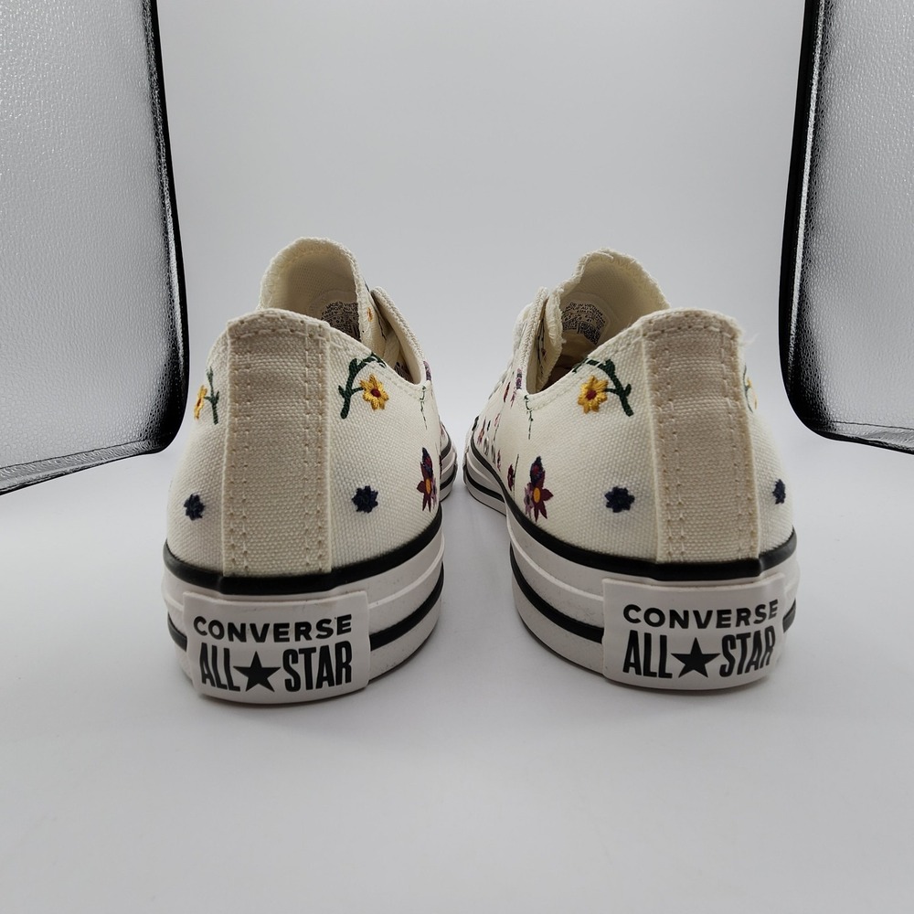 Converse Chuck Taylor All Star Low Shoes Womens 9.5 Cream Embroidered Floral NEW - Picture 6 of 12